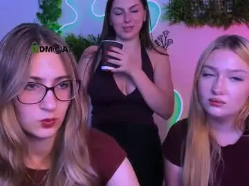 Chaturbate Live Sex of playful_sophie