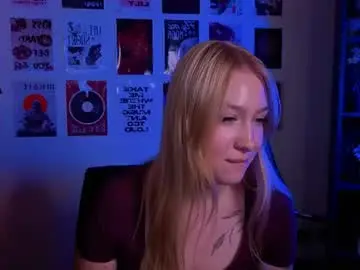 Chaturbate Free Porn Cam of playful_sophie