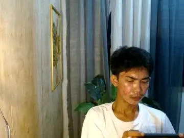 Chaturbate Live Sex Cam of asianhotbigcock