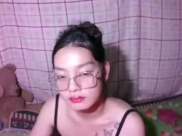 Chaturbate Nude Webcam of pinay_janella10