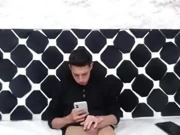 Chaturbate Free Live Porn of thiagos19
