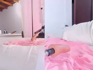 Chaturbate Live Sex of tinny_annie