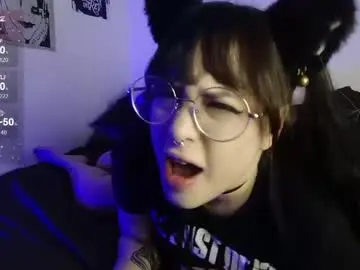 Chaturbate Free Live Porn of midnightkitten_