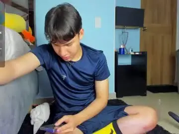 Chaturbate Live Sex Cam of angeltheking_