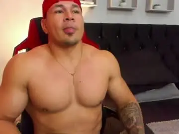 Chaturbate Live Porn of tyler_hank1