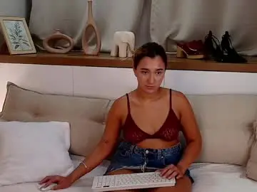 Chaturbate Watch Live Sex Cams of luna_velvvet