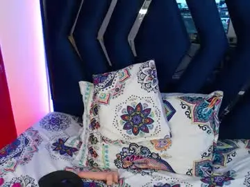 Chaturbate Free Live Porn of emmi_rousse