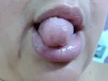 Chaturbate Watch Live Sex Cams of kerly_doll