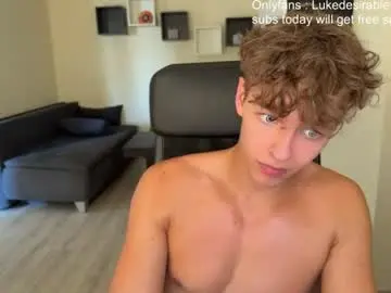 Chaturbate Live Porn of lukedesirable