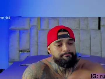 Chaturbate Live Sex Cam of connor_666
