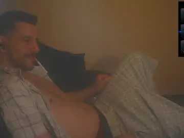 Chaturbate Live Sex Cam of bigcawwwk