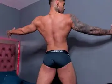 Chaturbate Nude Webcam of luigi1_