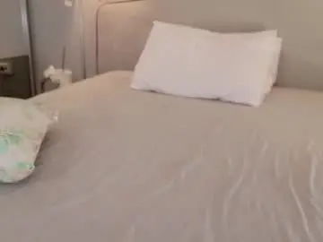 Chaturbate Live Sex Cam of kleospassion