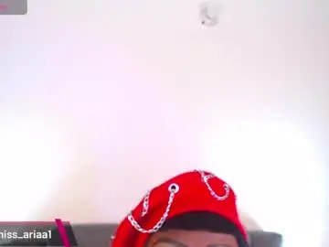 Chaturbate Live Sex Cam of missemilie1