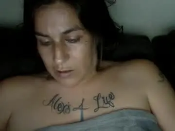 Chaturbate Free Live Porn of milfsfreaky69