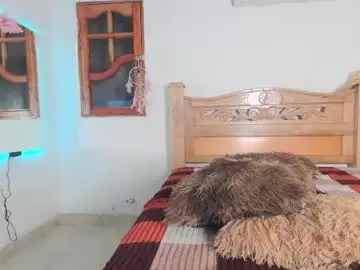 Chaturbate Watch Live Sex Cams of bratz_glloe