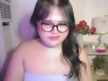 Chaturbate Sex Cam of lovelypinaychubsx