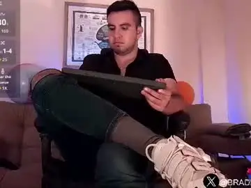 Chaturbate Live Porn of bradleycolton