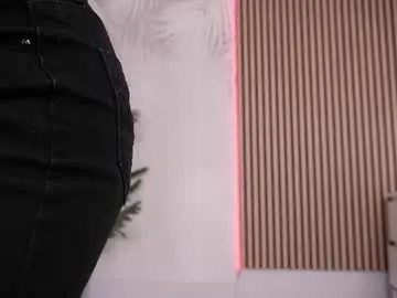 Chaturbate Adult Video Chat of ravebunny_