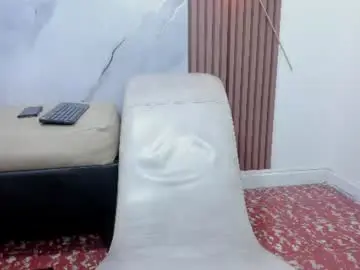 Chaturbate Free Porn Cam of mckinley_os