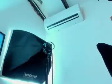 Chaturbate Nude Webcam of charliegrifinx