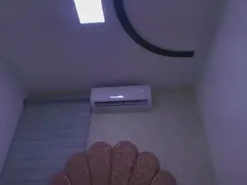 Chaturbate Live Sex Cam of gabriela_leone