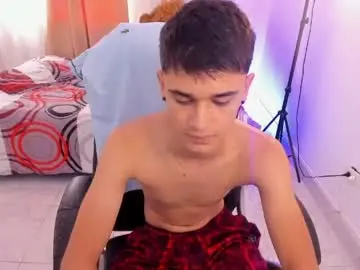 Chaturbate Adult Video Chat of aron_boyy