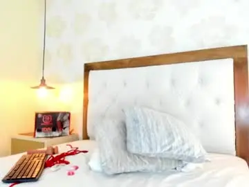 Chaturbate Live Sex Cam of irisclark1