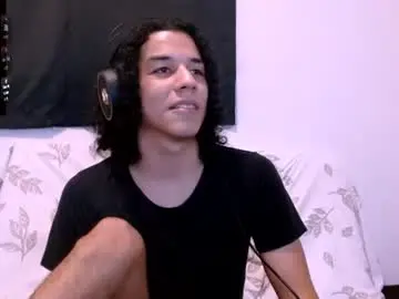 Chaturbate Free Porn Cam of isidroglasc