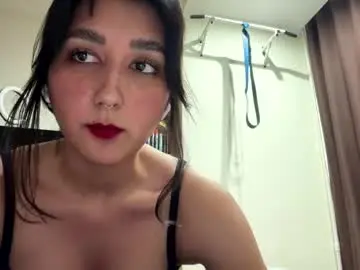 Chaturbate Live Sex Cam of tawnyamartinek