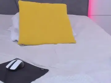 Chaturbate Live Sex Cam of hollytaillor