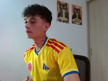 Chaturbate Free Porn Cam of jaico_santos1