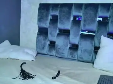 Chaturbate Live Sex Cam of vix_hot