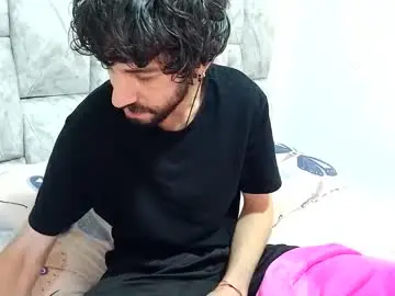Chaturbate Live Sex Cam of latinlustandfrenchkiss