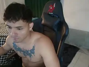 Chaturbate Live Sex Cam of lei_77
