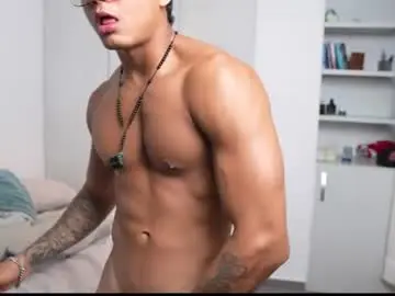 Chaturbate Live Sex Cam of paradise_boy_s