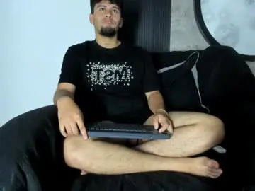 Chaturbate Watch Live Sex Cams of valentino_stonee