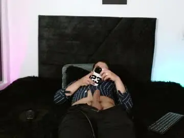 Chaturbate Live Porn of ian_davis