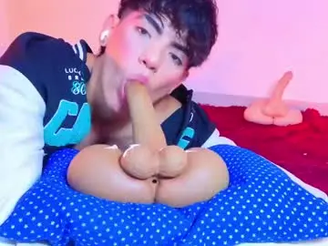 Chaturbate Private Sex Chat of yournaughtyfemboy