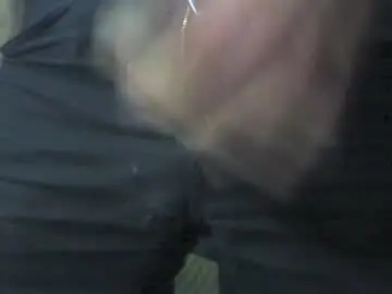 Chaturbate Free Porn Cam of giftedbiker11
