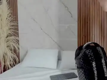 Chaturbate Live Sex Cam of diana_santhy