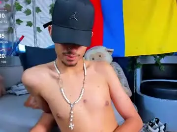 Chaturbate Nude Webcam of itszairen