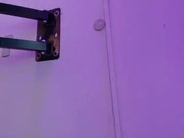 Chaturbate Free Live Porn of blue_vely