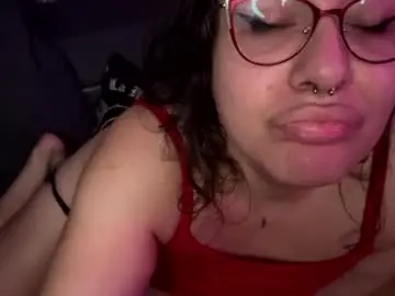 Chaturbate Best live sex cam show of rattlesnakebitch