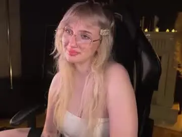 Chaturbate Adult Webcams of snowflakeskitty