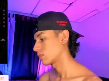 Chaturbate Sex Chat of damien_howard