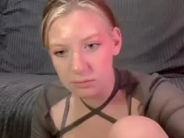 Chaturbate Adult Video Chat of earn_my_lily