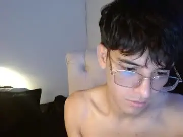 Chaturbate Sex Cam of noah_millerx_