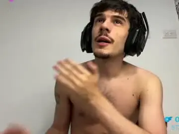 Chaturbate Live Porn of ilytheo