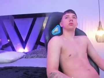 Chaturbate Live Sex Cam of andy_miller5